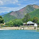 Du Bourg Campeggio 2*