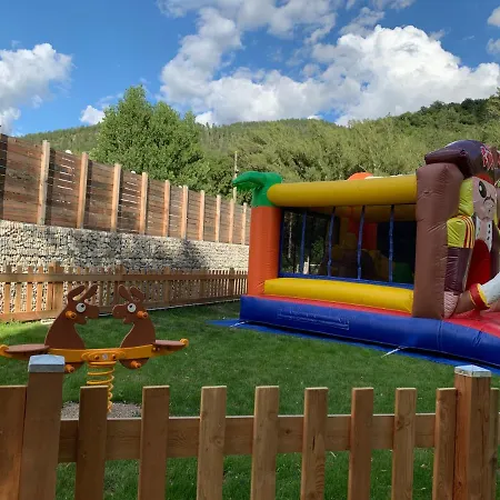 Du Bourg Campsite 2*