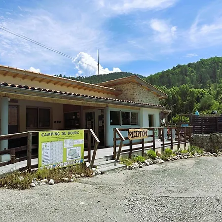 Du Bourg 营地 2*