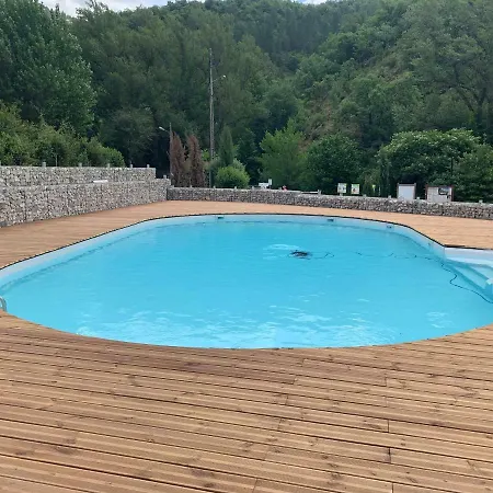 Du Bourg