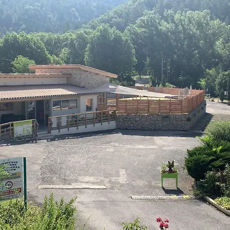 Du Bourg Campsite 2*
